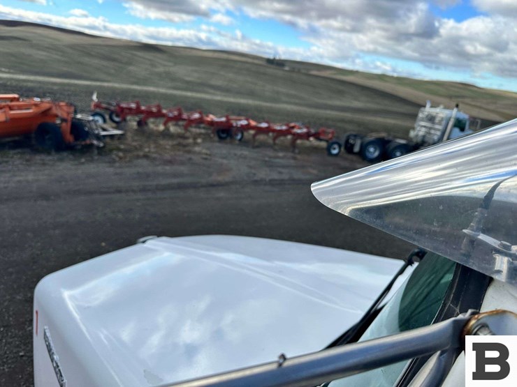 1999-kenworth-t800-image-77