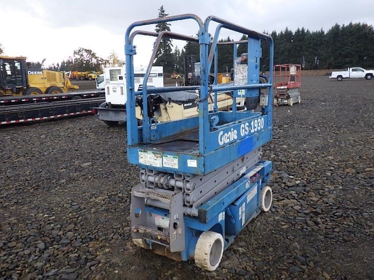 2000-genie-gs1930-image-1