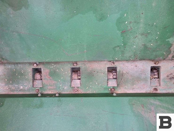 john-deere-450-image-8