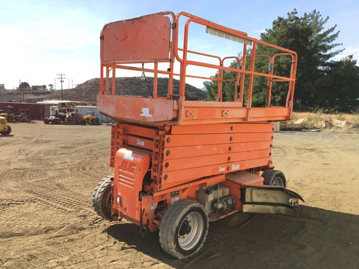 2025-jlg-4069le-image-3