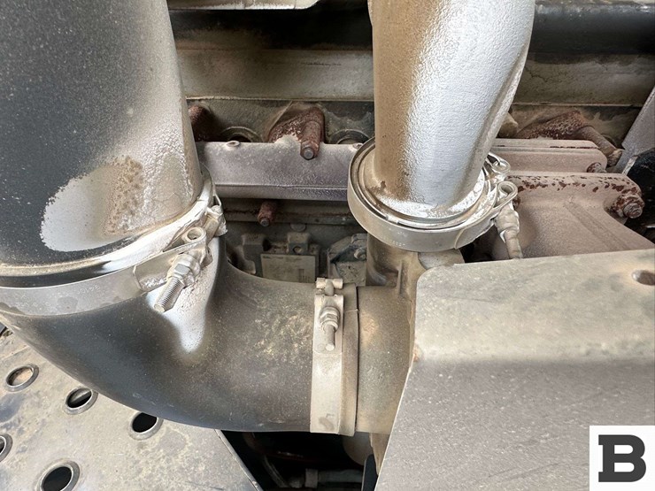 2008-gleaner-r75-image-64