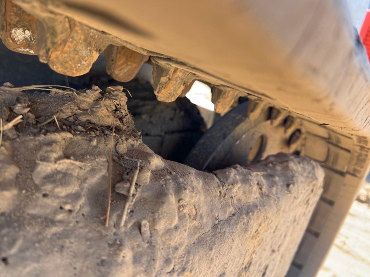 2012-takeuchi-tl230-image-15