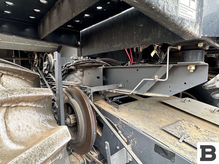 2008-gleaner-r75-image-53