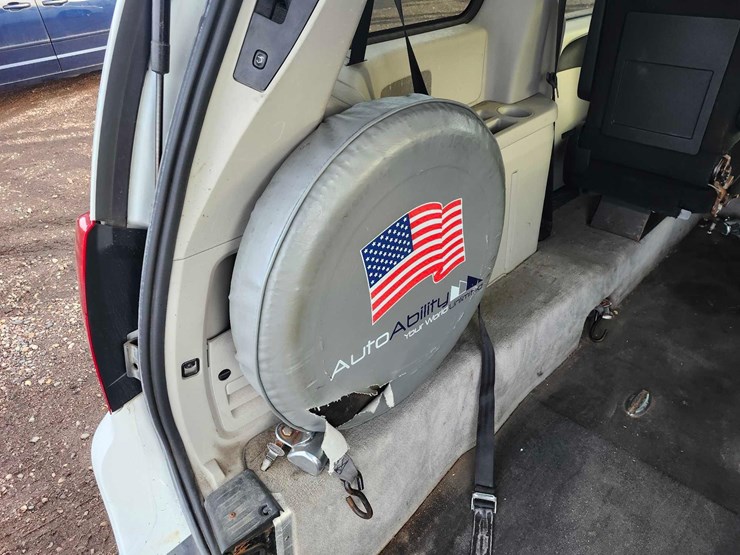 2015-dodge-grand-caravan-sxt-image-20