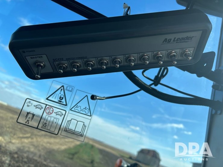 2020-massey-ferguson-8740s-image-50