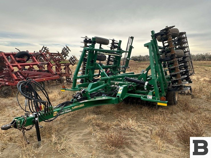 great-plains-2400tm-image-1