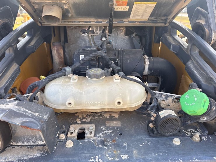 2021-deere-325g-image-13