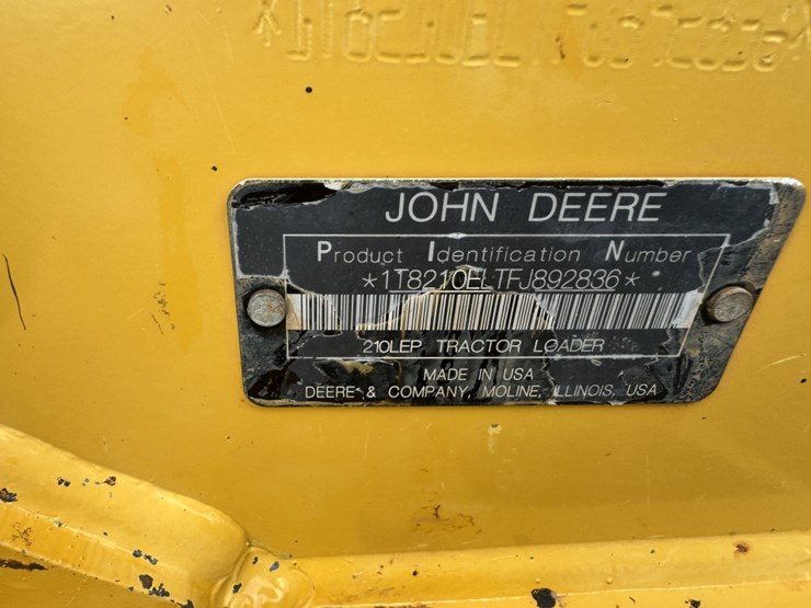deere-210l-image-11
