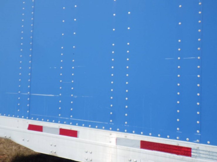 2012-utility-4000d-x-image-34