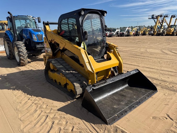 2019-caterpillar-259d-image-6