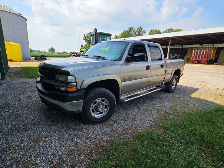 2002-chevrolet-2500hd-image-8