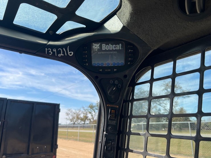 2022-bobcat-s770-image-22