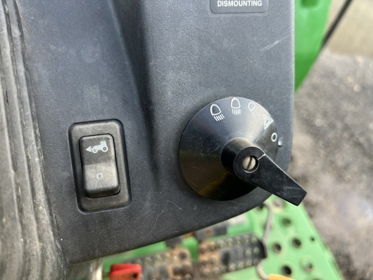 2009-john-deere-5075m-4wd-utility-tractor-image-28