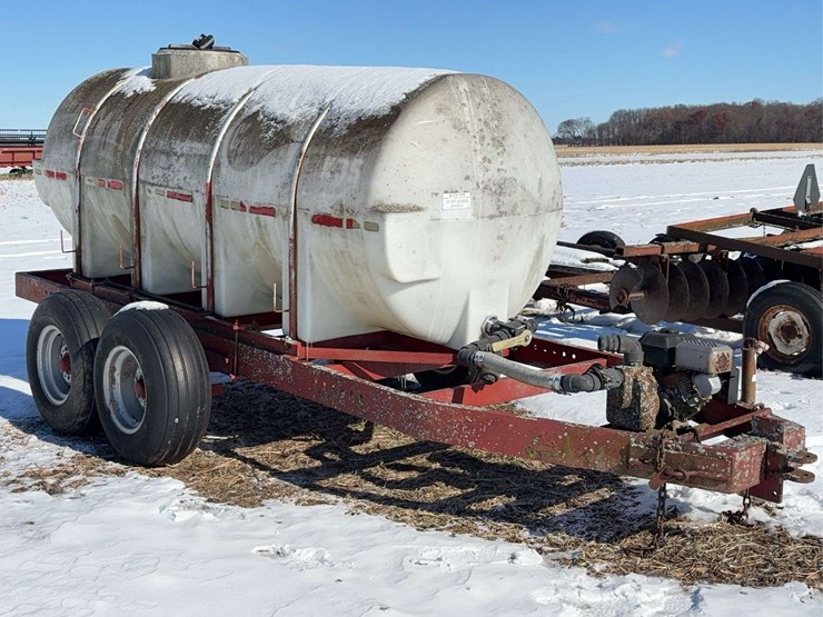 1000-gallon-poly-fertilizer-tank-image-1