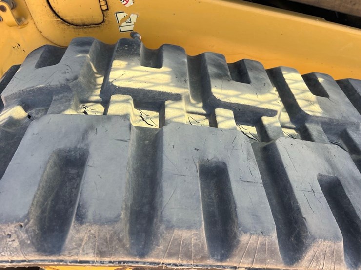 2015-caterpillar-289d-image-17