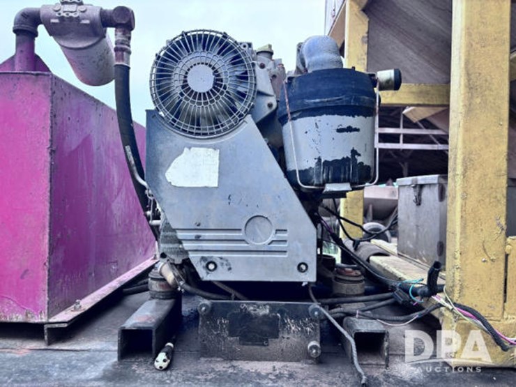 2004-magnolia-trailer-image-19