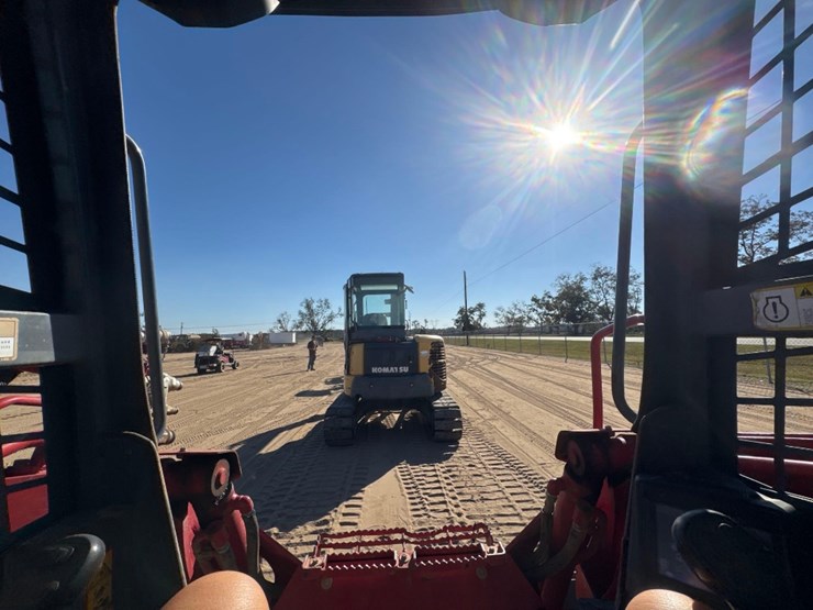 2019-takeuchi-tl12v2-image-24