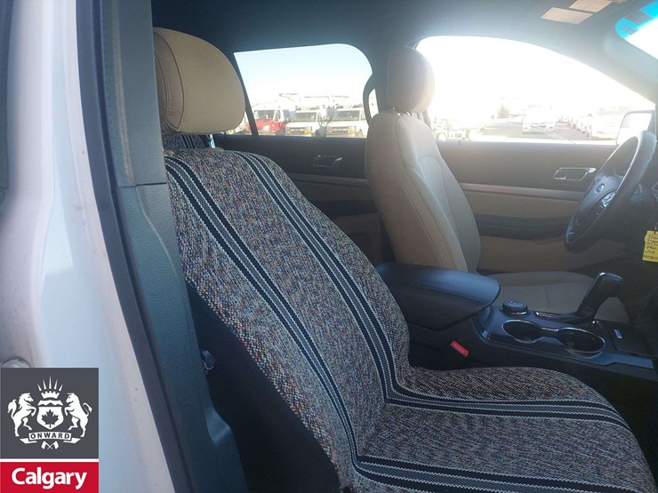 2017-ford-explorer-image-11