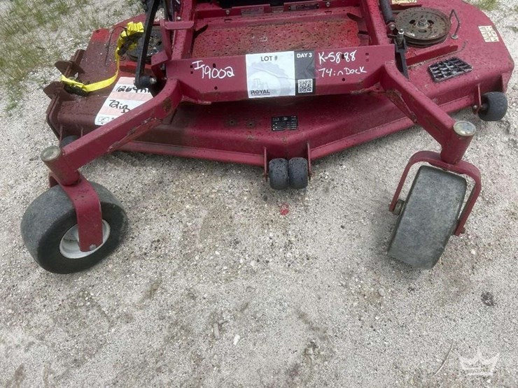 toro-zero-turn-lawn-mower-image-11