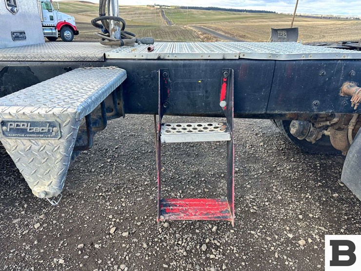 1999-kenworth-t800-image-40