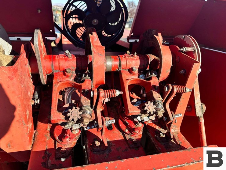 case-ih-8555-image-15