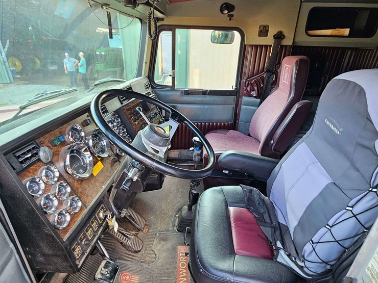 1997-kenworth-t800-image-24