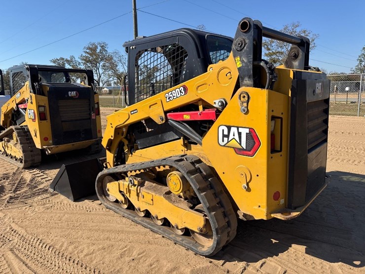 2023-caterpillar-259d3-image-2