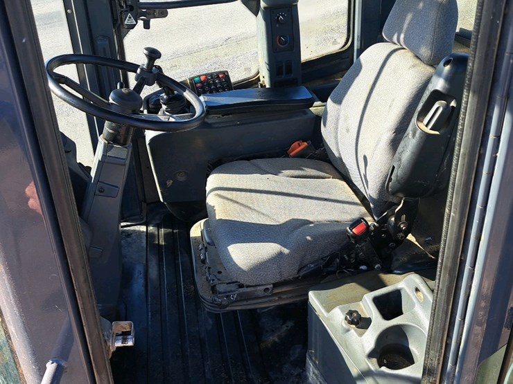 2018-deere-524k-image-20