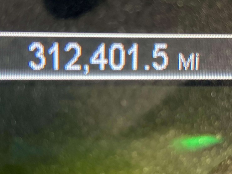 2016-peterbilt-579-image-7