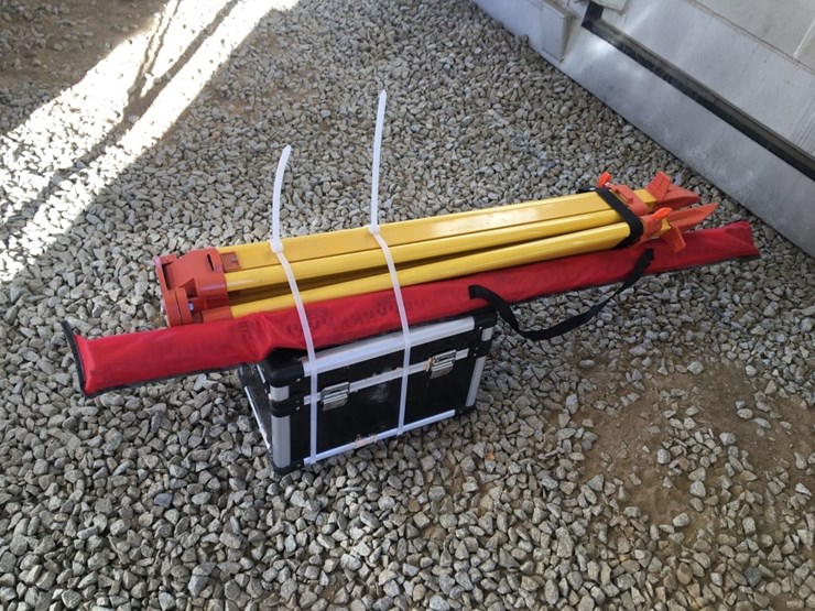 unused-survey-equipment-w/grade-rod-&-tripod-image-1
