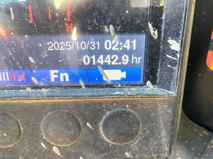 2021-takeuchi-tl8r2-image-29