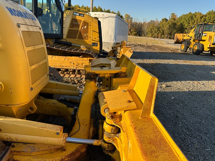 #32837-•-komatsu-39px-crawler-dozer-km10d130kka096648-image-34