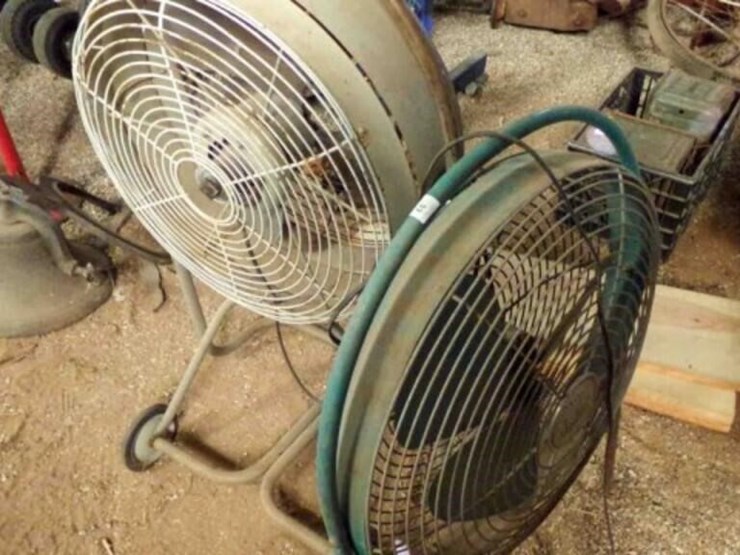 2---metal-fans-image-1