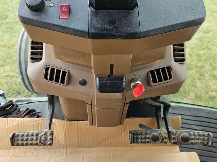 1994-john-deere-7200-image-11