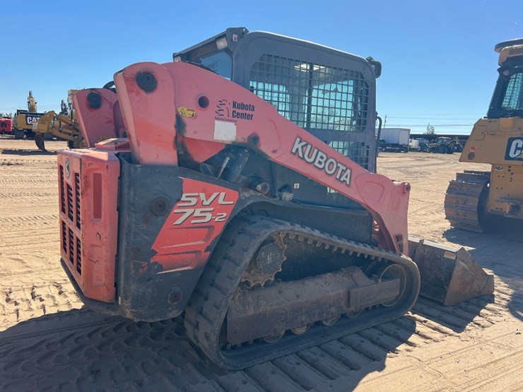 2015-kubota-svl75-2-image-4