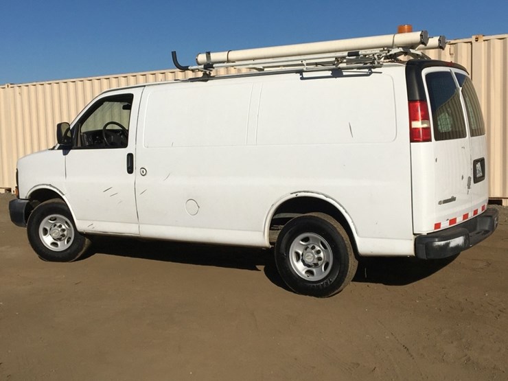 2007-chevrolet-express-2500-image-4
