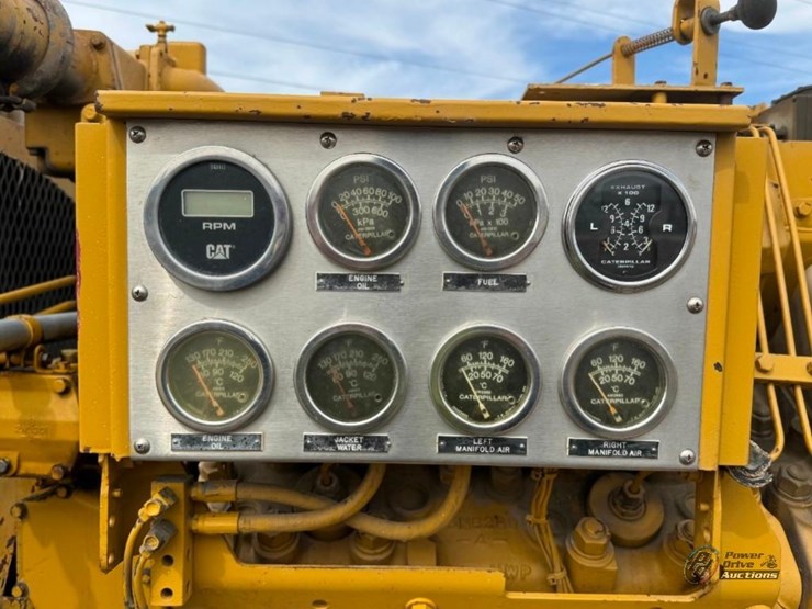 caterpillar-d379-image-4