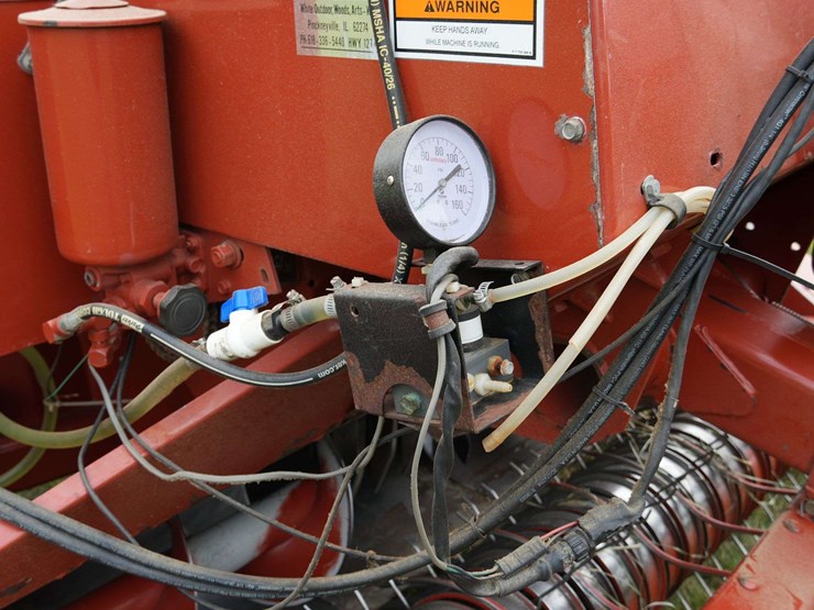 hesston-4590-image-10