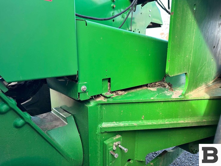 2014-john-deere-9460r-image-35