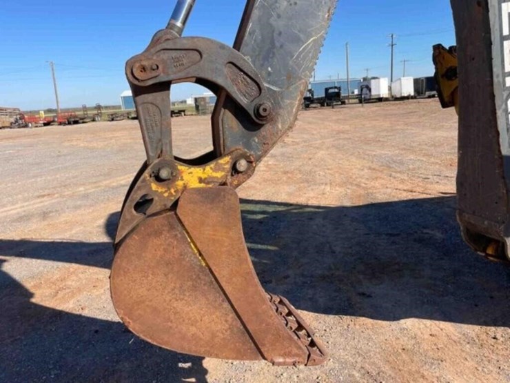 2015-deere-310sl-image-24