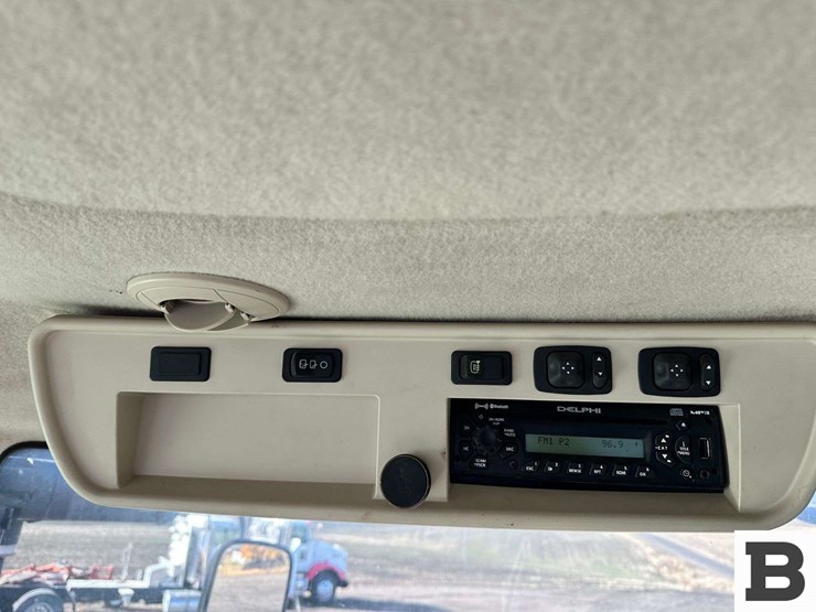 2014-john-deere-9460r-image-83