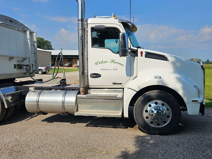 2019-kenworth-t880-image-4