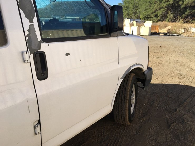 2007-chevrolet-express-2500-image-18