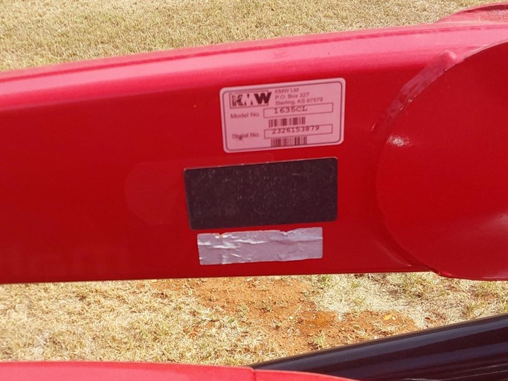 2023-mahindra-1635-hst-image-40