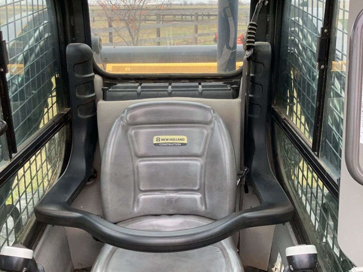 2018-new-holland-l228-image-33