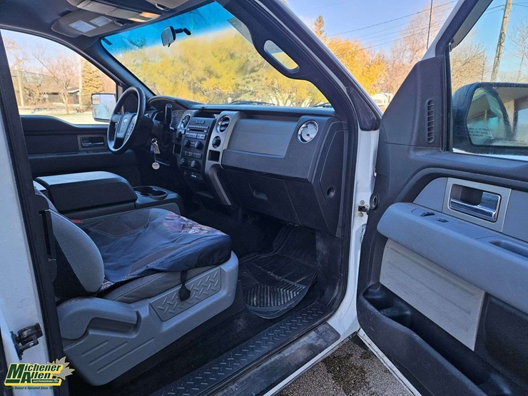 2011-ford-f150-image-30