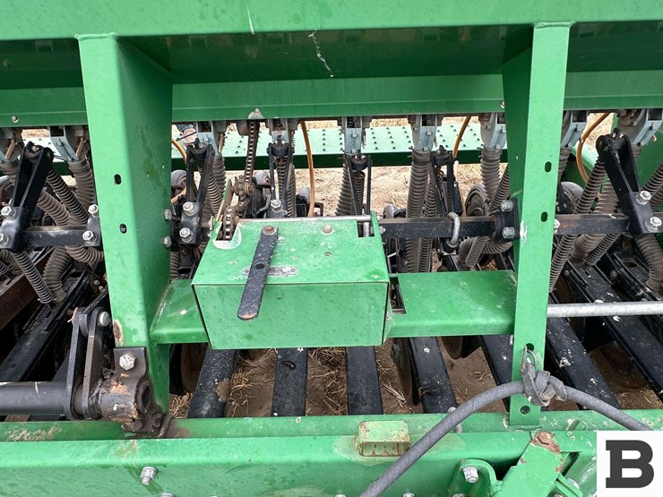 great-plains-solid-stand-13-image-31