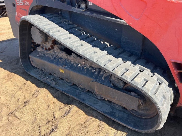 2019-kubota-svl95-2s-image-13