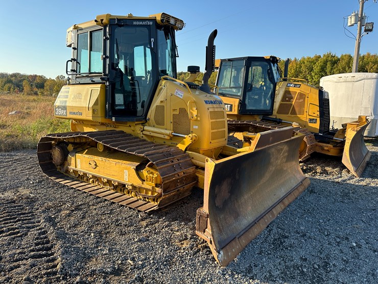 #32837-•-komatsu-39px-crawler-dozer-km10d130kka096648-image-2