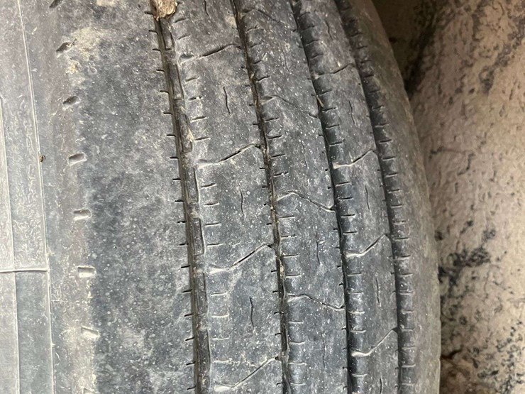 lamar-40'-gooseneck-trailer-image-14